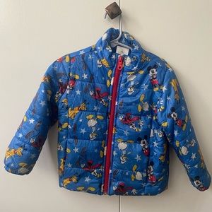 Lightweight puffer Mickey Mouse. Perfect for cool weather. Doesn’t have a hood.